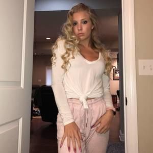 Meet your Posher, Brianna